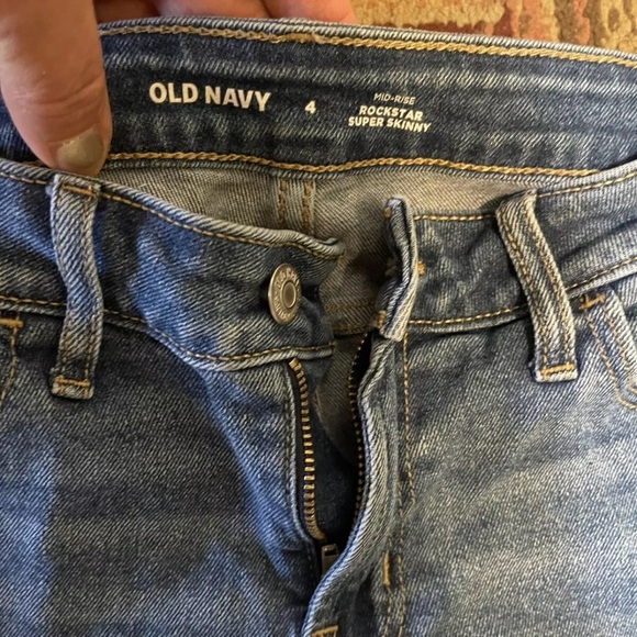 Set Of 3 Woman’s 2 Pair Of Blue Wash Jeans And Shorts Old Navy H&M Size 4 - Picture 2 of 10